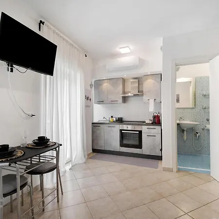 Edda's Apartman Altare